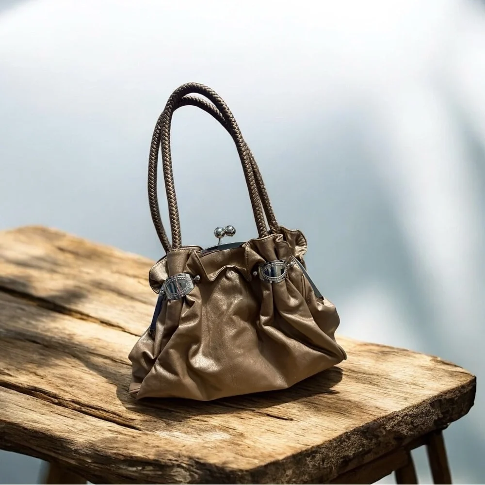 Elegant Women's Handbag